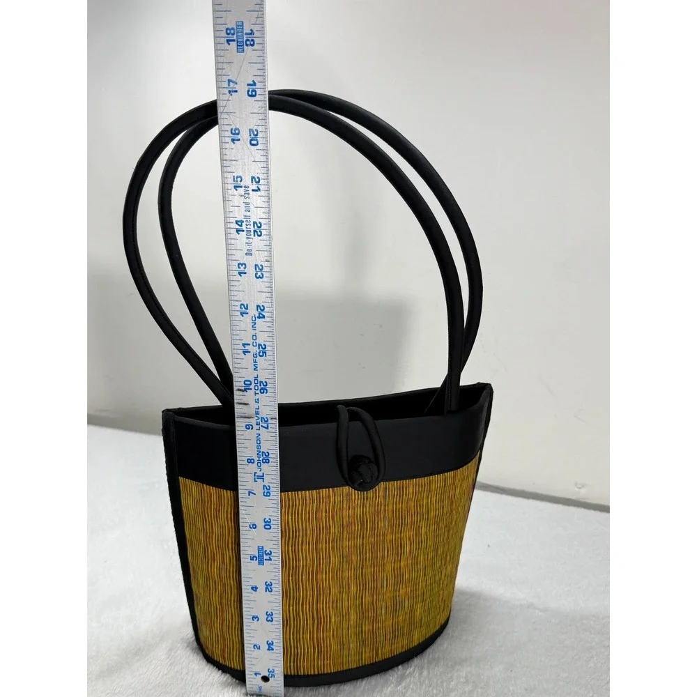 Unbranded woven straw